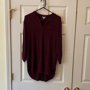 Cato Long-Sleeve V-Neck High-Low Tunic in Burgundy